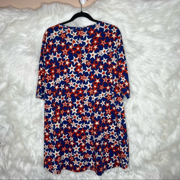 Lularoe Irma Red White Blue Stars Top Size 2XL - Picture 2 of 3